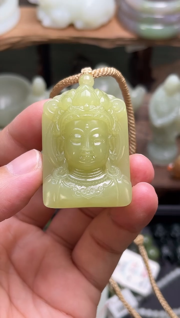 和田玉未镶嵌吊坠若羌黄玉 观音 9008041