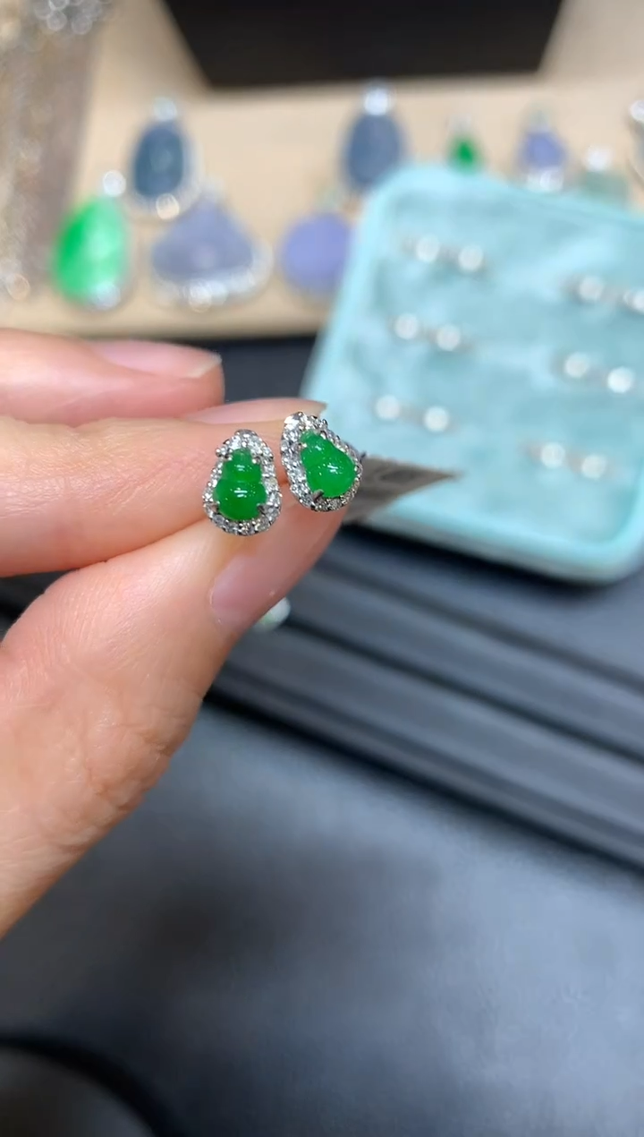 【闪购商品】翡翠耳饰18K金镶嵌葫芦【无服务费多样性发其一