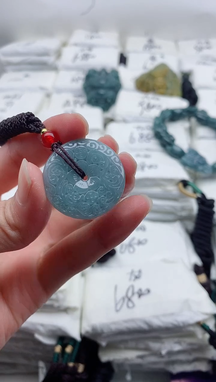 颈饰未镶嵌翡翠8