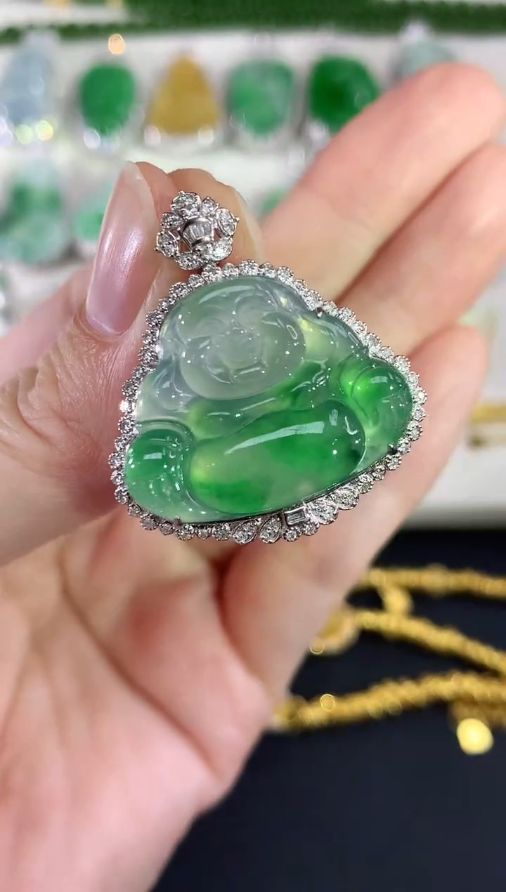 吊坠(不含链)18K金镶嵌翡翠243|