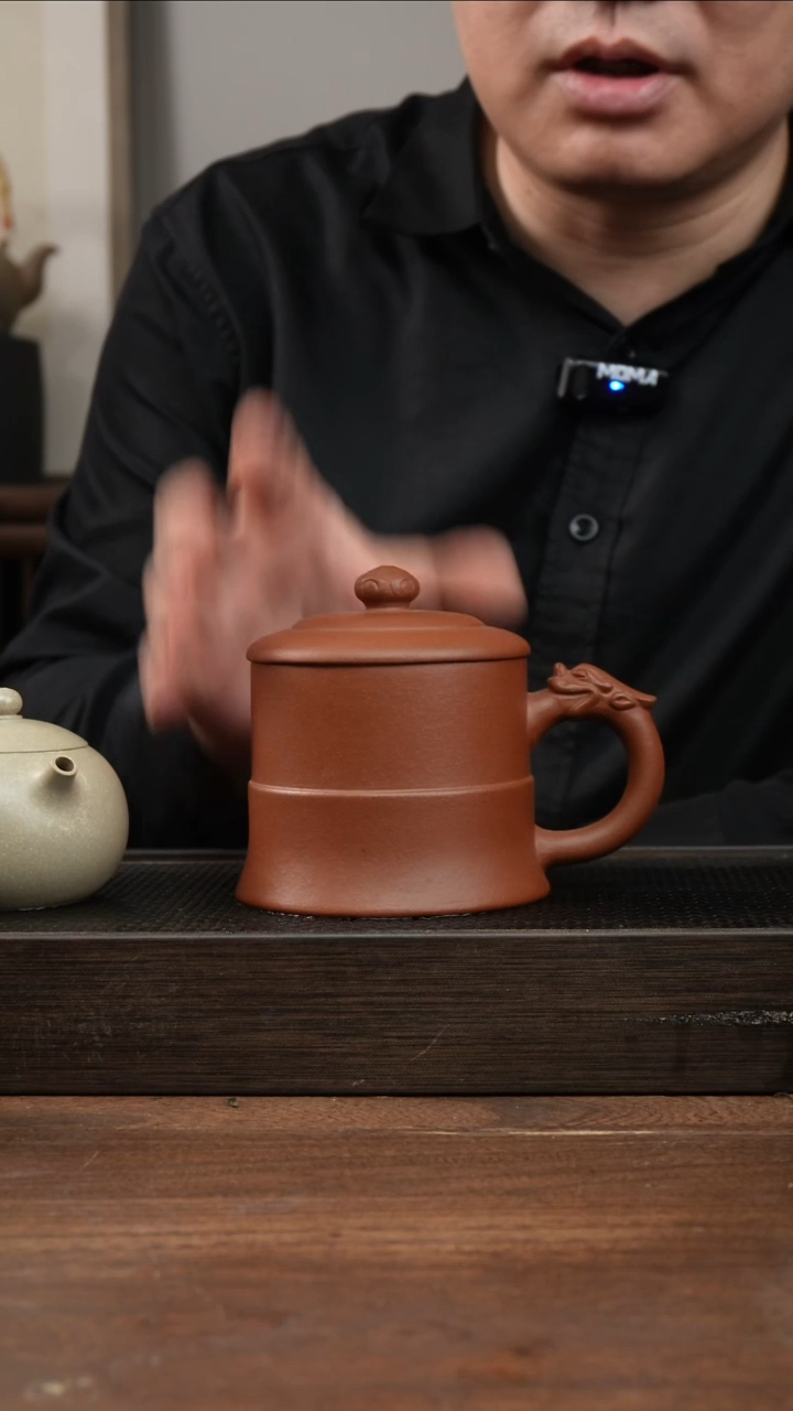 茶杯紫砂红清水祥龙戏珠   盖杯 ！   