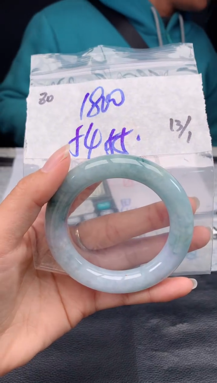 【闪购商品】定制翡翠未镶嵌80毛货需精细抛光手镯多样性拍一发一