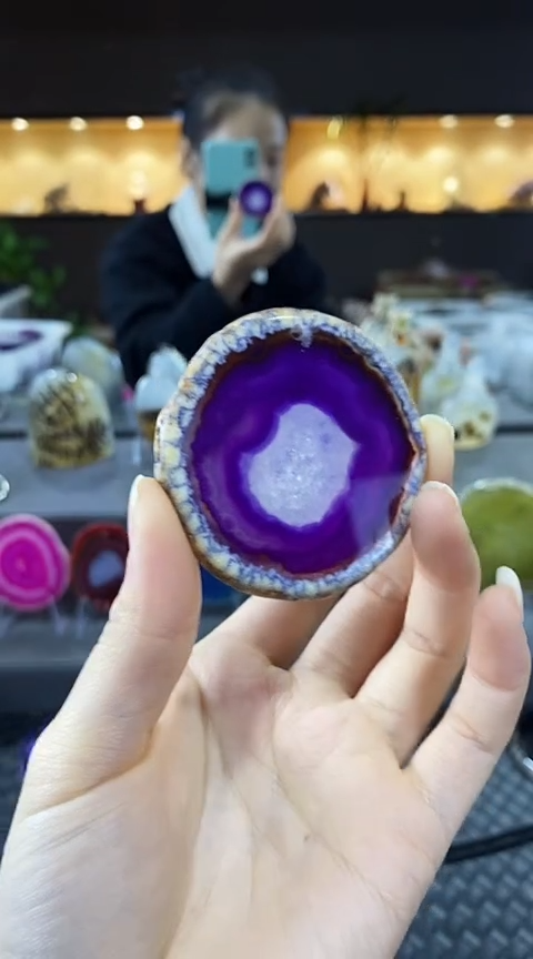 未镶嵌颈饰玛瑙/玉髓森**瓶玛瑙