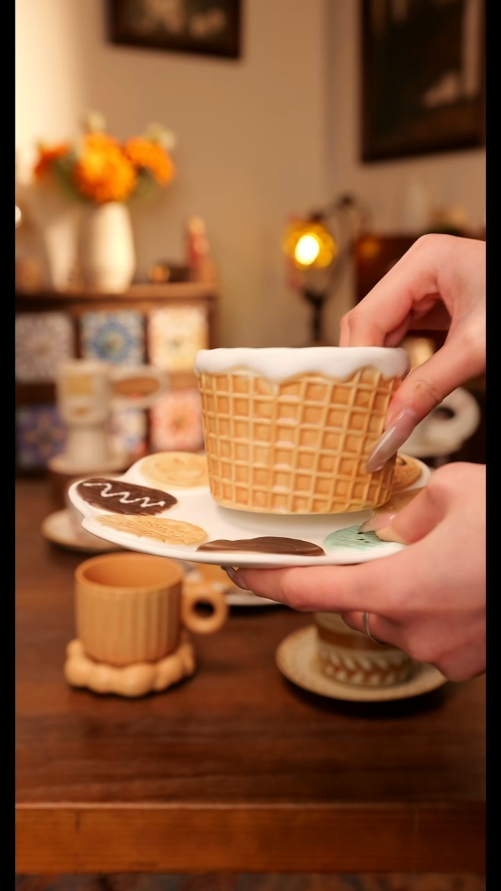 陶瓷便携款华夫饼手作杯碟  手绘釉下彩