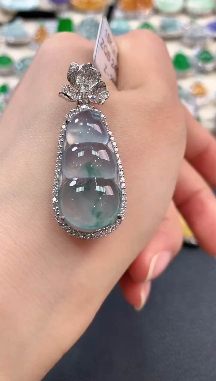 【闪购商品】翡翠吊坠(不含链)18K金镶嵌m61       