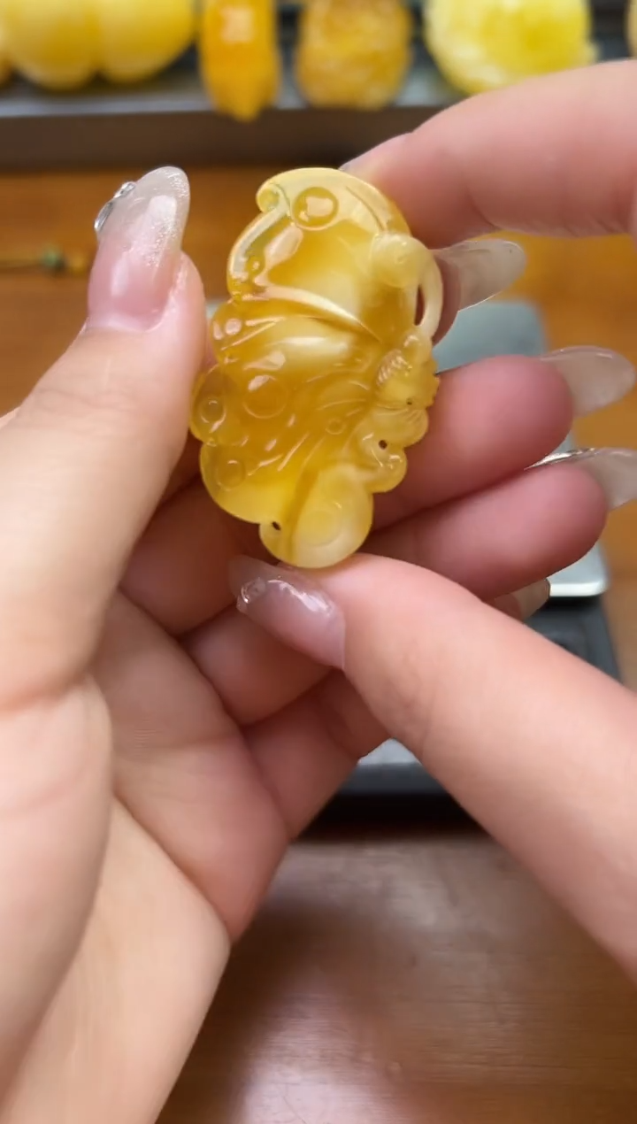 裸石琥珀未镶嵌琥珀蜜蜡吊坠