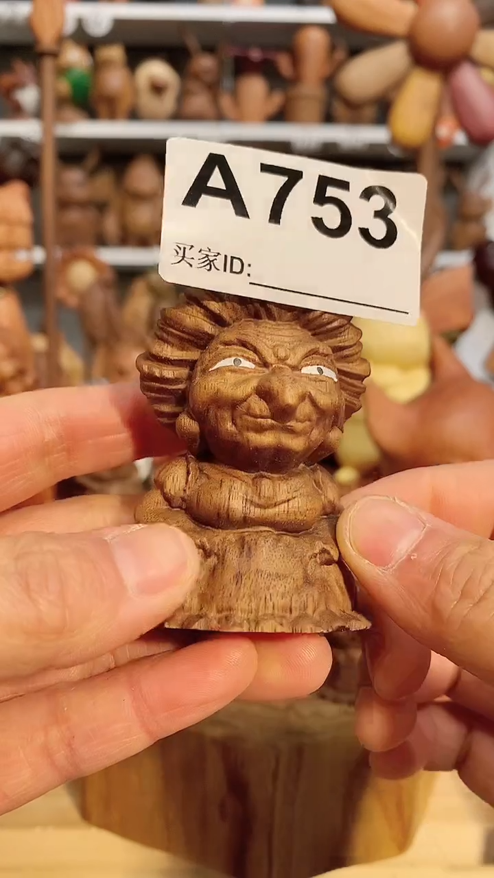 【闪购商品】木木雕摆件可爱卡通