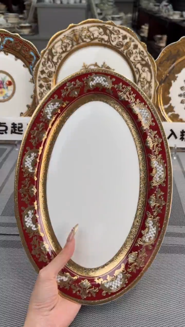 【闪购商品】瓷片12英寸鱼盘福利价微瑕