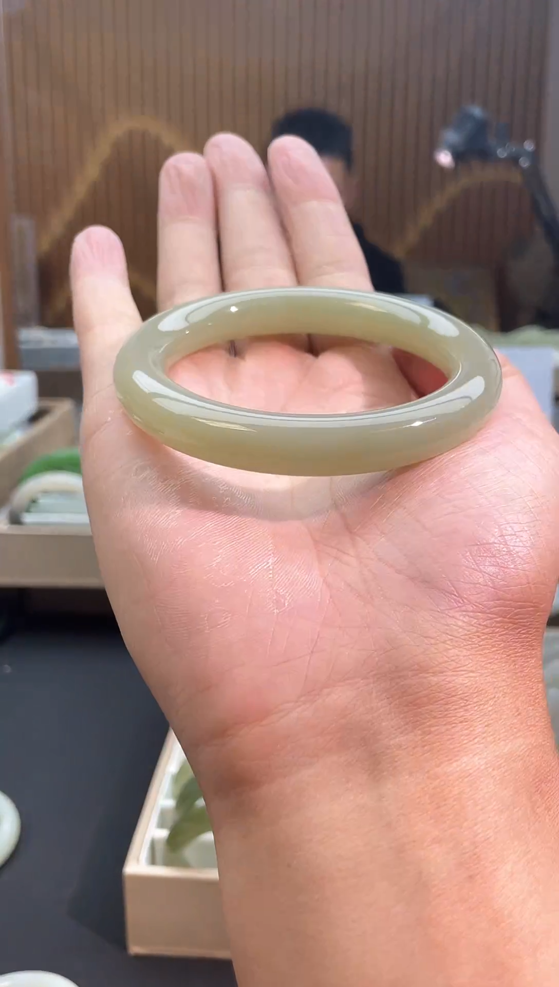 【闪购商品】和田玉手镯未镶嵌60圈口手镯