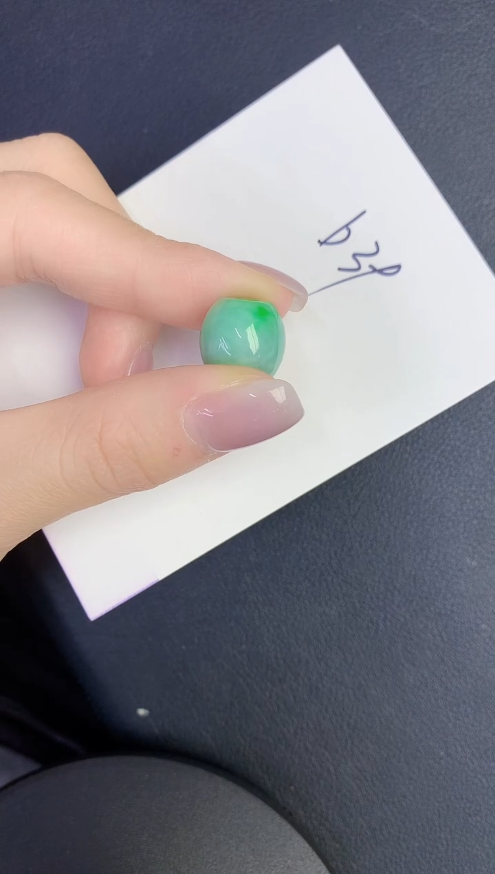 颈饰未镶嵌翡翠缅甸天然翡翠A货