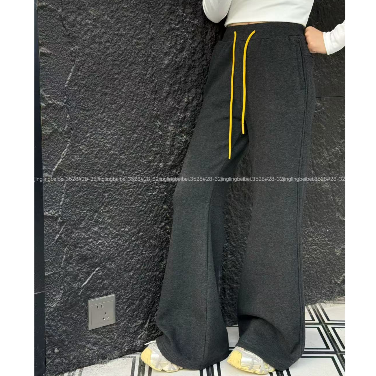 512045  韩版女童新款时尚儿童洋气百搭休闲加绒微喇休闲裤