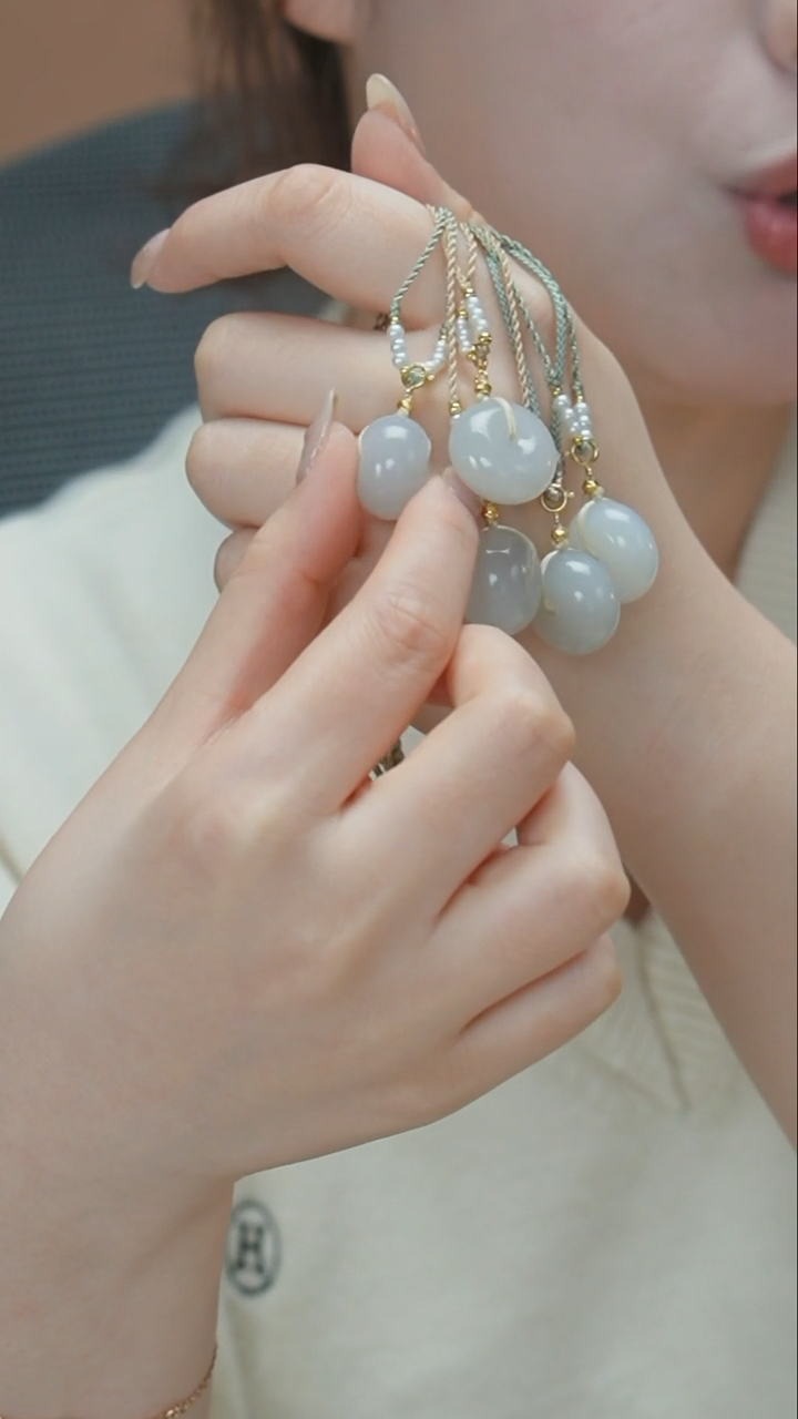 【闪购商品】和田玉颈饰未镶嵌平安扣（小）多样性发货，发其一