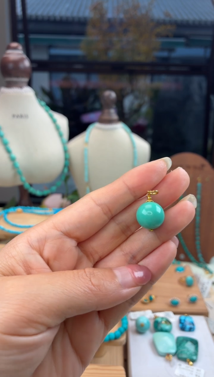 18K金镶嵌绿松石吊坠(不含链)1