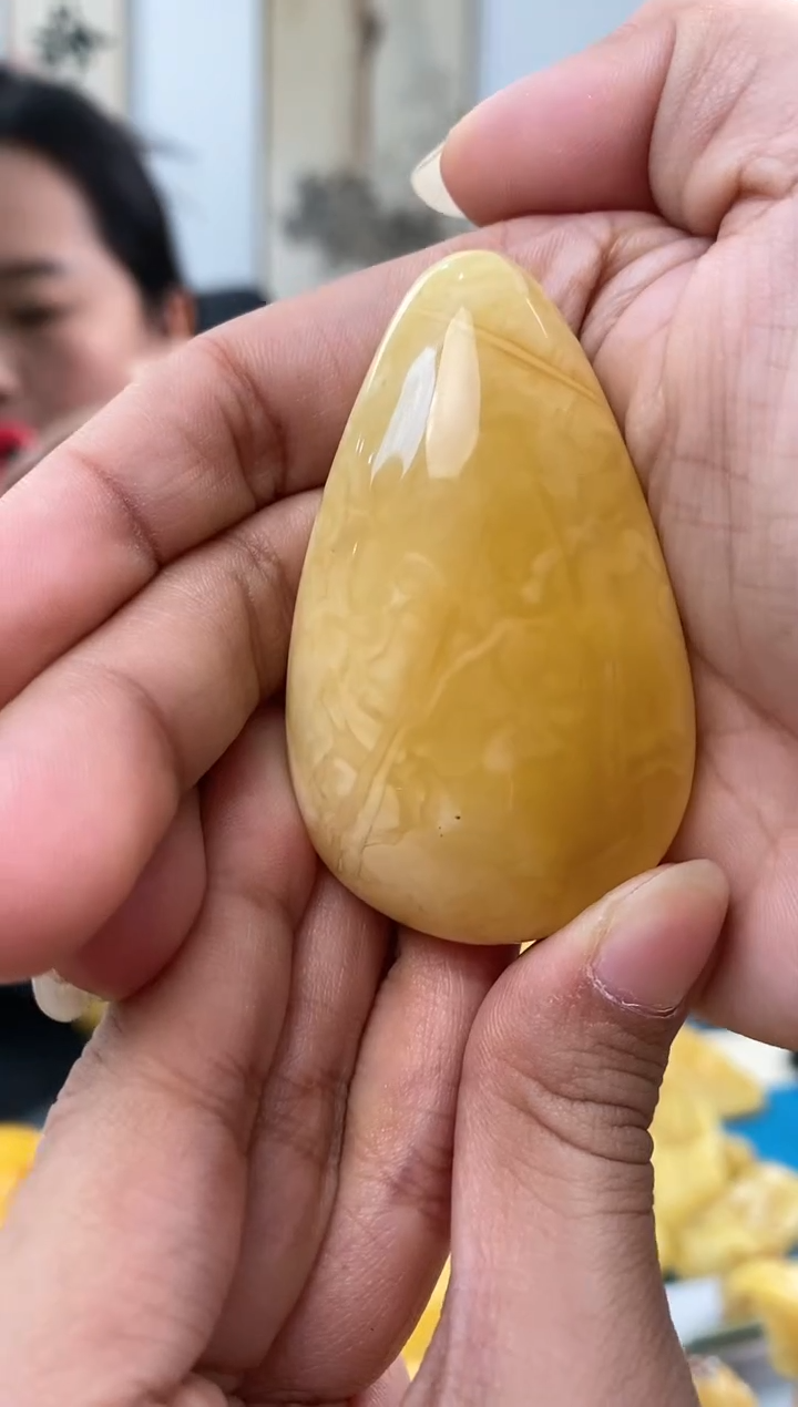 【闪购商品】蜜蜡裸石未镶嵌天然琥珀蜜蜡水滴