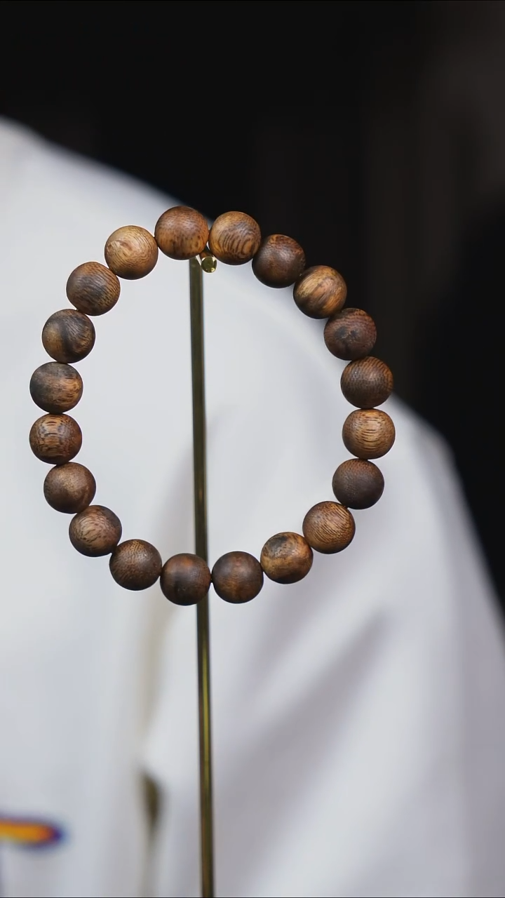 沉香手串S2G015 海南莺歌绿棋楠10mm单圈