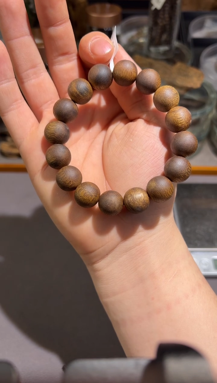 【闪购商品】沉香手串多样性发其一