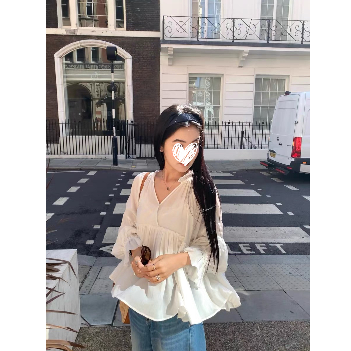 慵懒散摆 早秋新款V领重工多褶法式遮肉显瘦宽松衬衫上衣