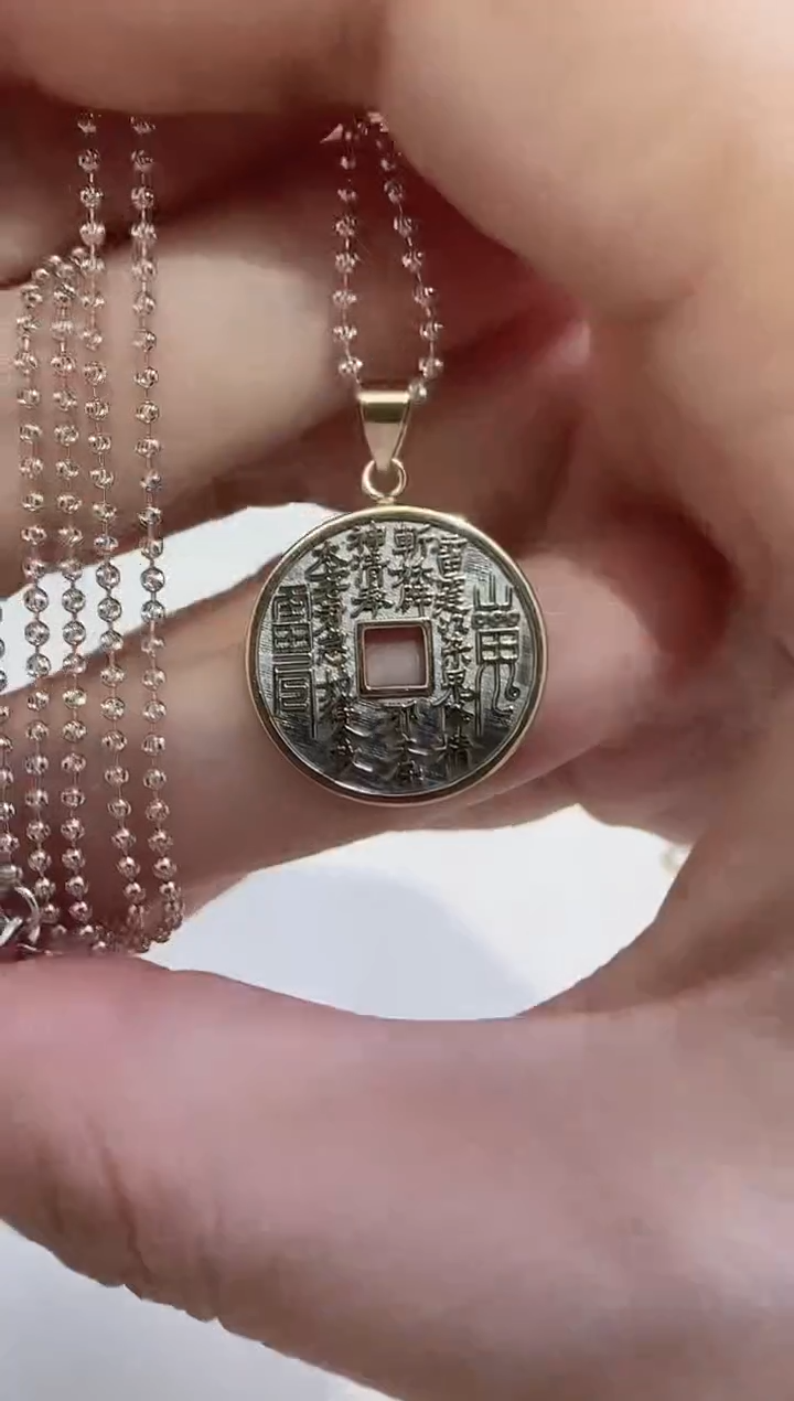 【闪购商品】18K金吊坠(不含链)多样性发货发其一