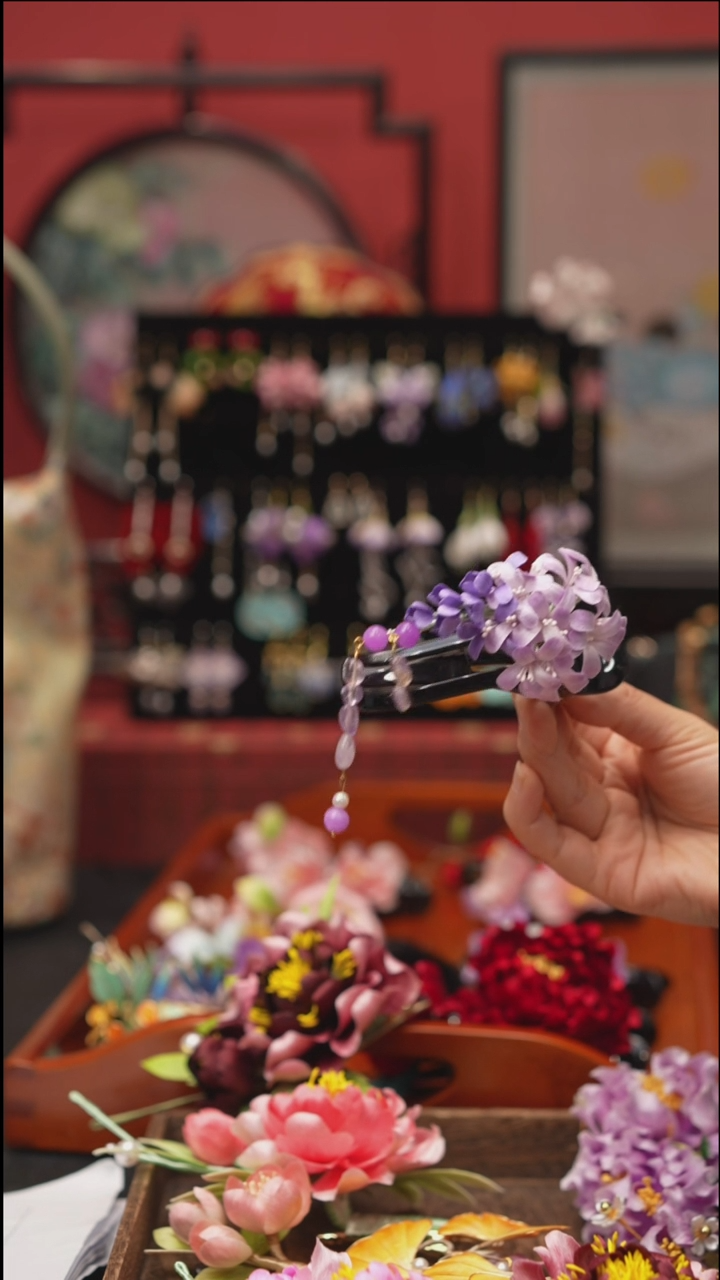 刺绣๓***꧂非遗绒花饰品 