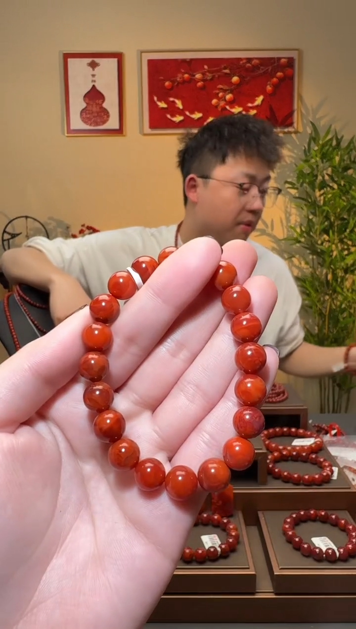 【闪购商品】南红玛瑙手串未镶嵌一条约9mm 多样性发货