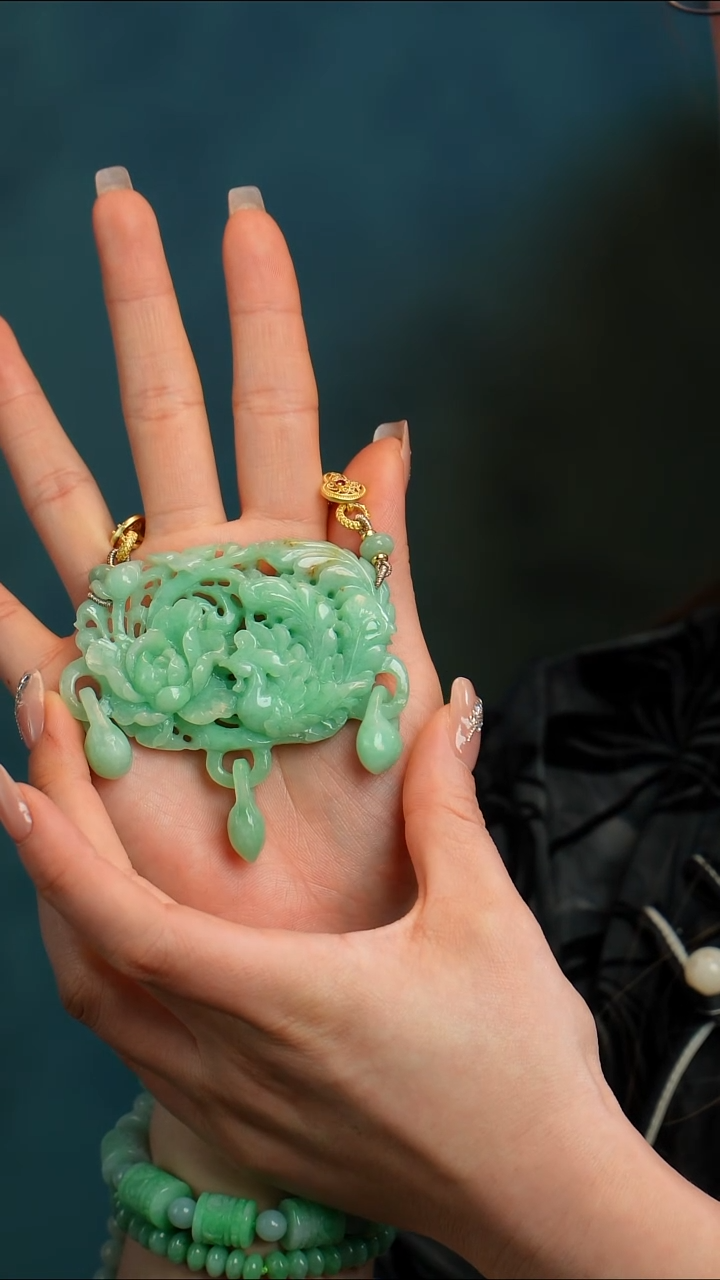 【闪购商品】翡翠颈饰未镶嵌凤凰拉环