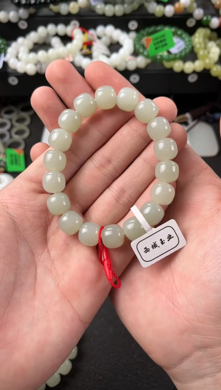 【闪购商品】和田玉手串未镶嵌且末青白卡12老型珠微色差