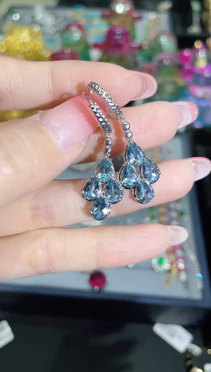 18K金镶嵌耳饰海蓝宝石耳饰