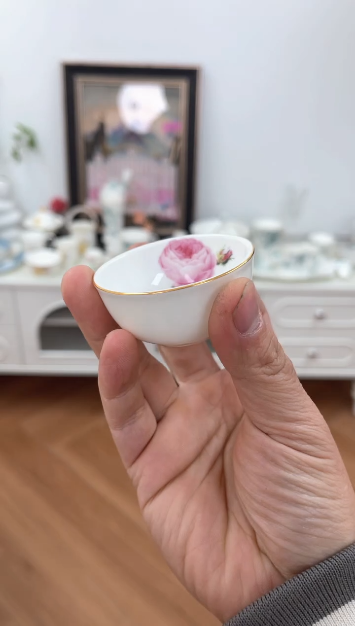 【闪购商品】碗玫瑰骨瓷小茶杯