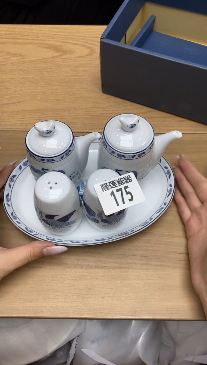 瓷片欣*合隆莲瓷器欢迎大家