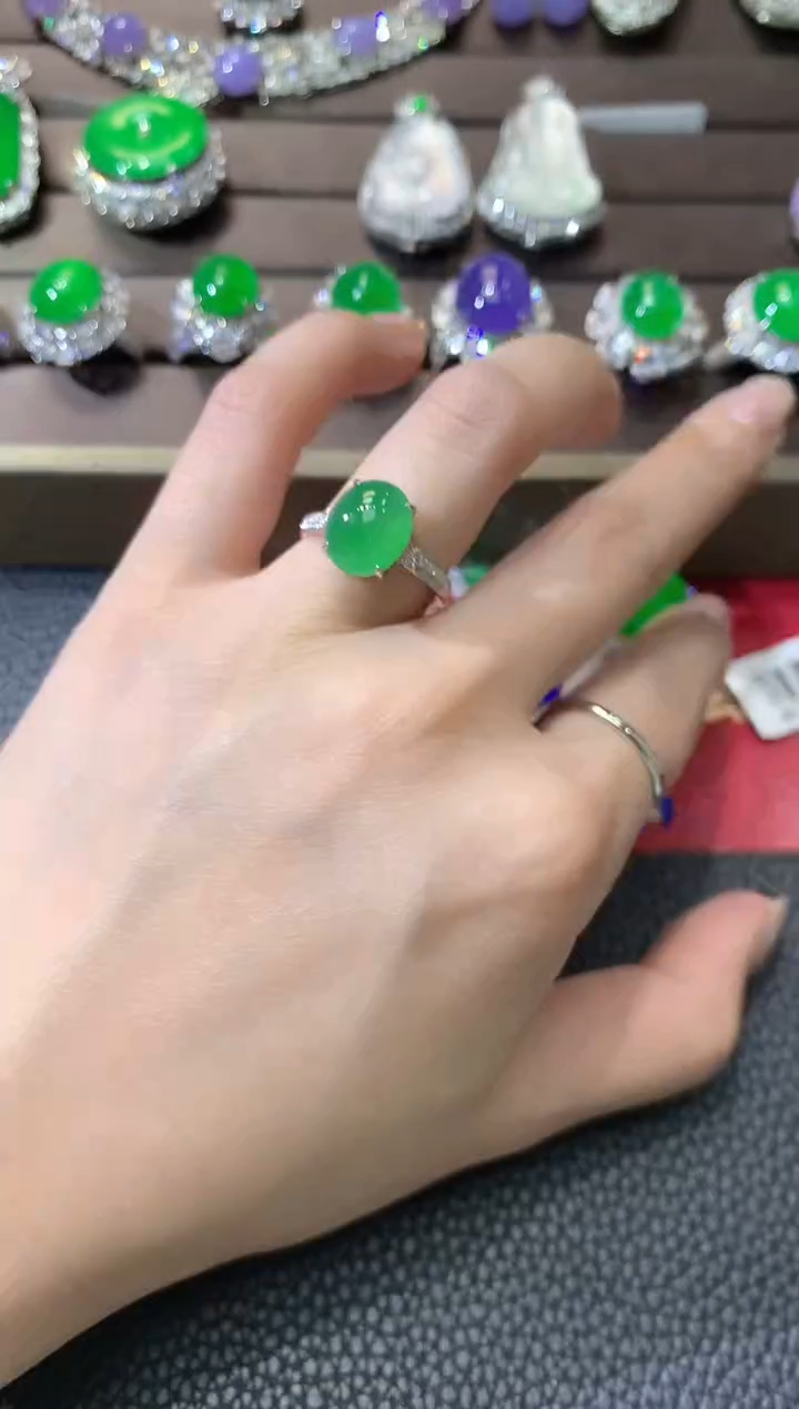 【闪购商品】翡翠戒指18K金镶嵌D89翡翠