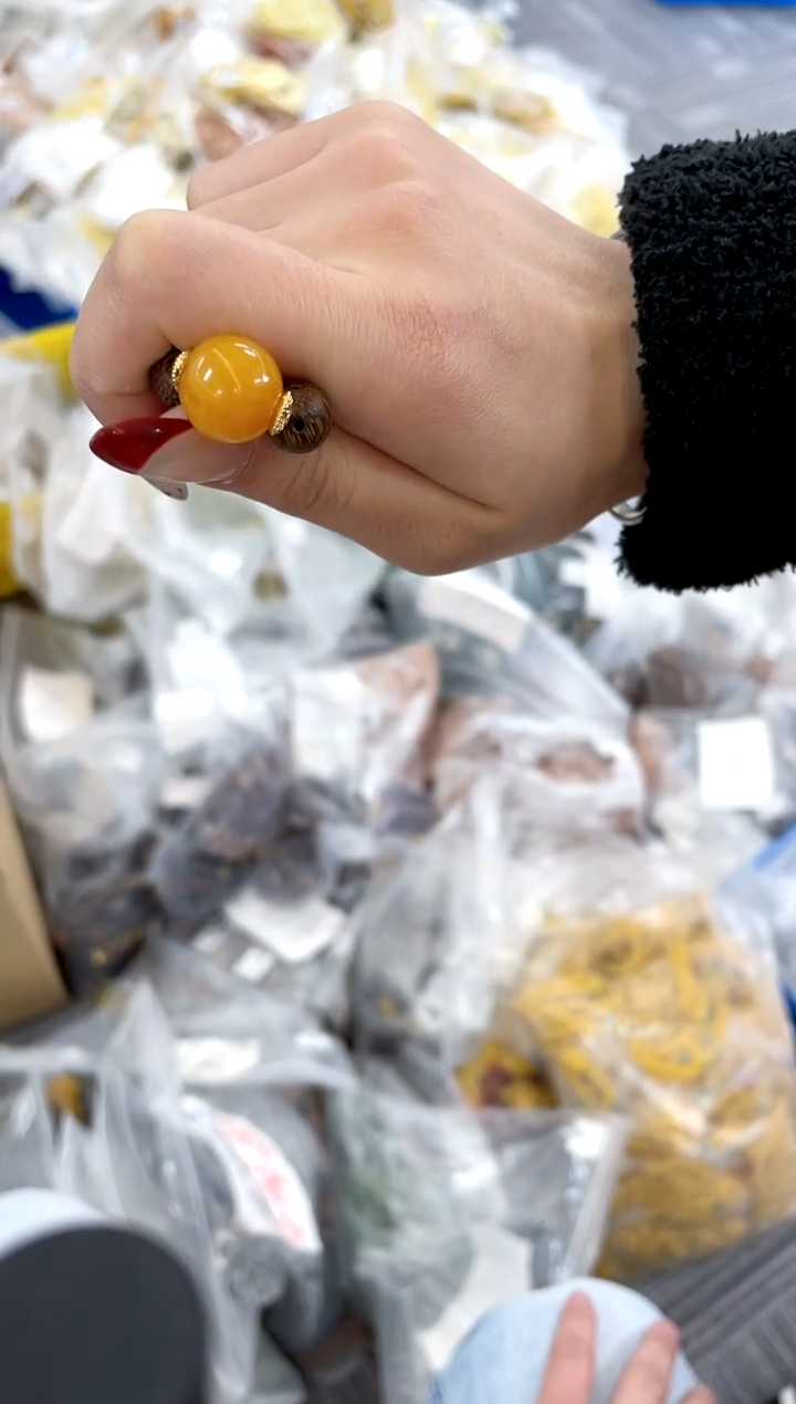 【闪购商品】蜜蜡裸石未镶嵌（多样性单个发货）