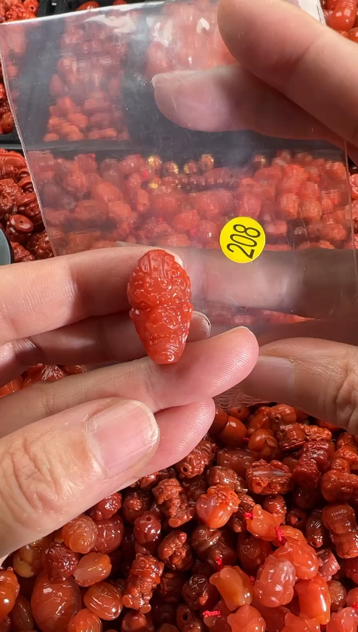 【闪购商品】南红玛瑙颈饰未镶嵌1