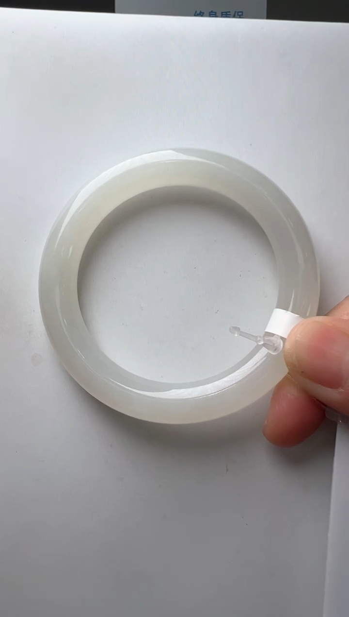 【闪购商品】和田玉手镯未镶嵌51圈口胖圆条高冰白手镯