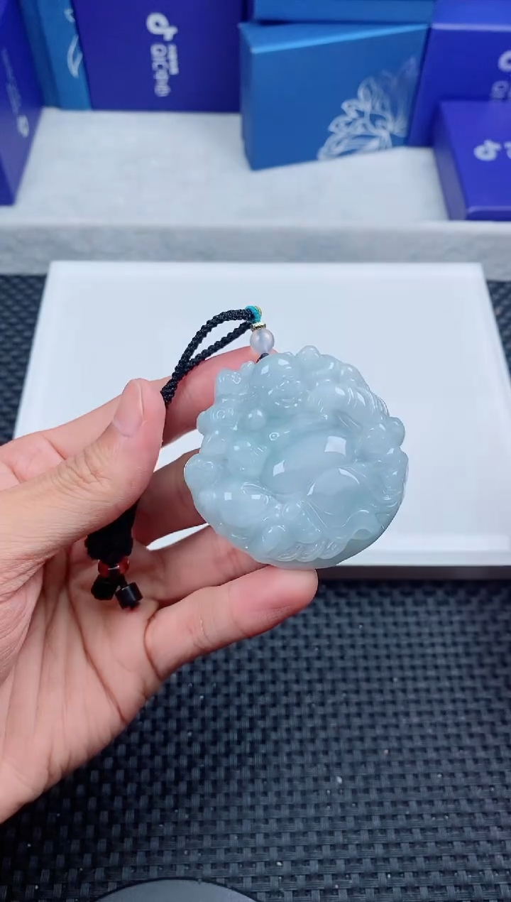 翡翠未镶嵌颈饰111111111