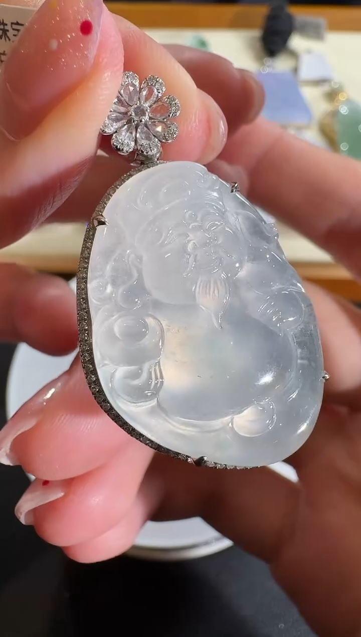 【闪购商品】翡翠吊坠(不含链)18K金镶嵌【源头工厂】钻石镶嵌