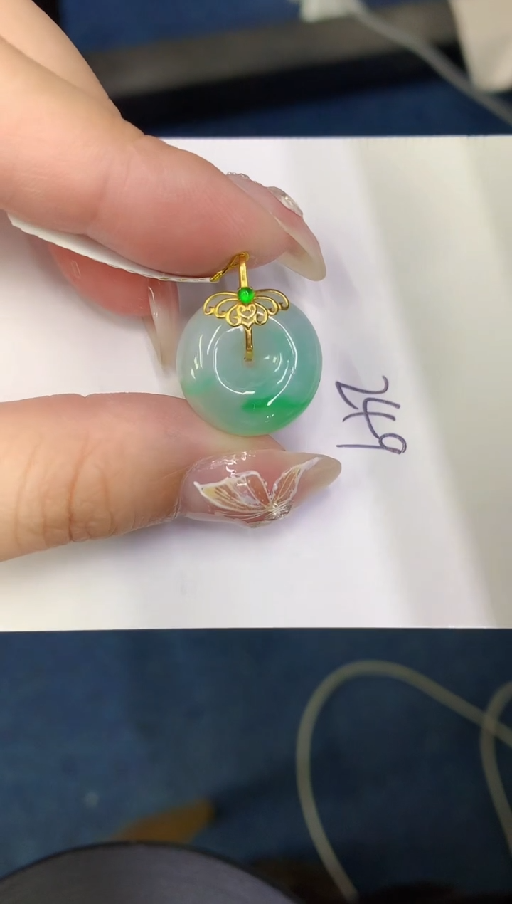 【闪购商品】翡翠颈饰18K金镶嵌0000000000000