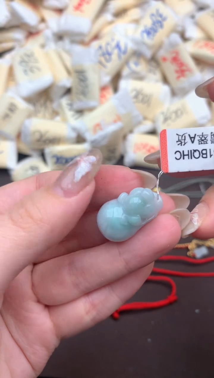 【闪购商品】翡翠挂件未镶嵌—