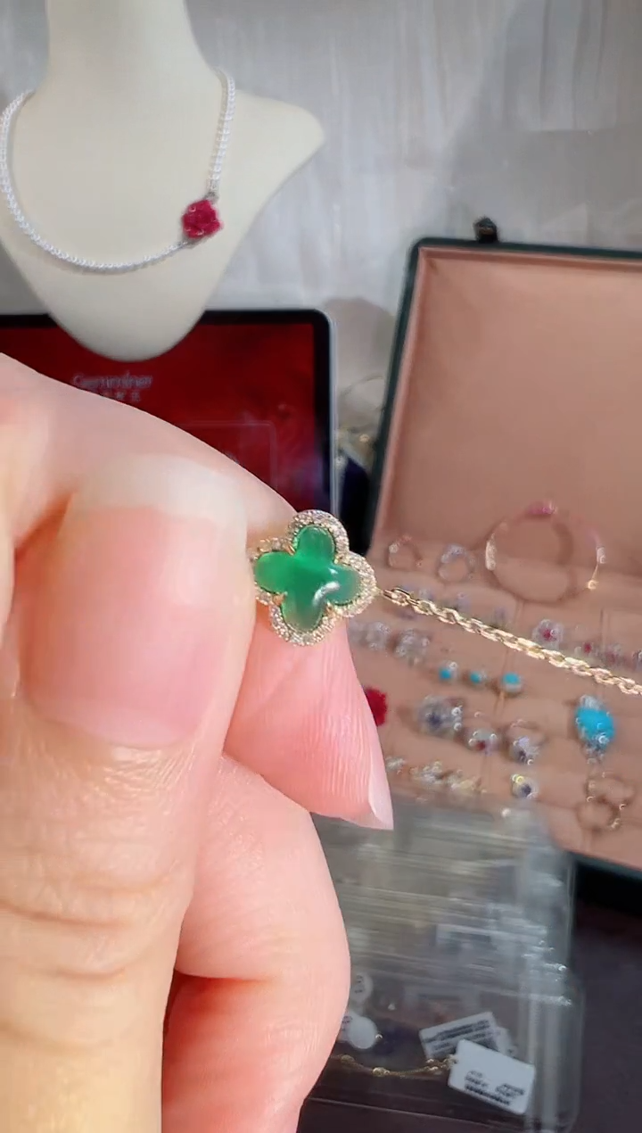 18K金镶嵌手链玛瑙/玉髓BB4982#-Y#79