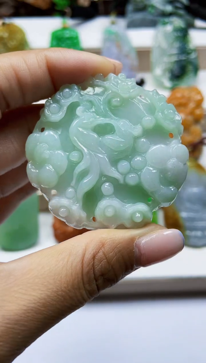 颈饰未镶嵌翡翠翡翠A货