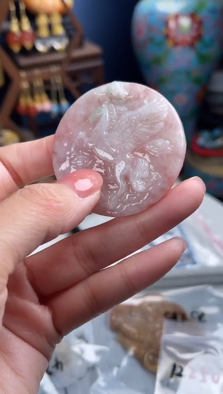 未镶嵌挂件翡翠S****y，122501