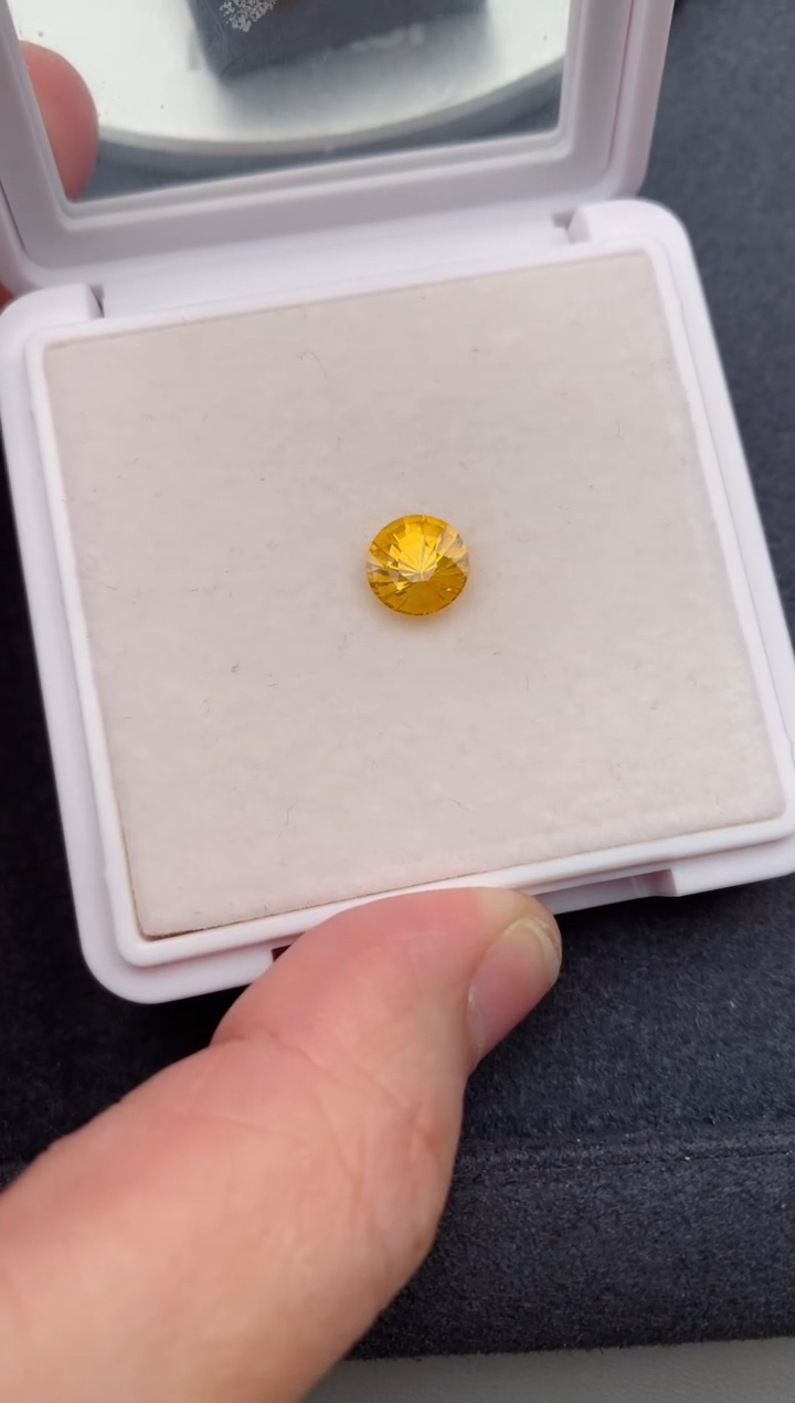 裸石彩色蓝宝石2.08ct黄蓝宝   定制   BG