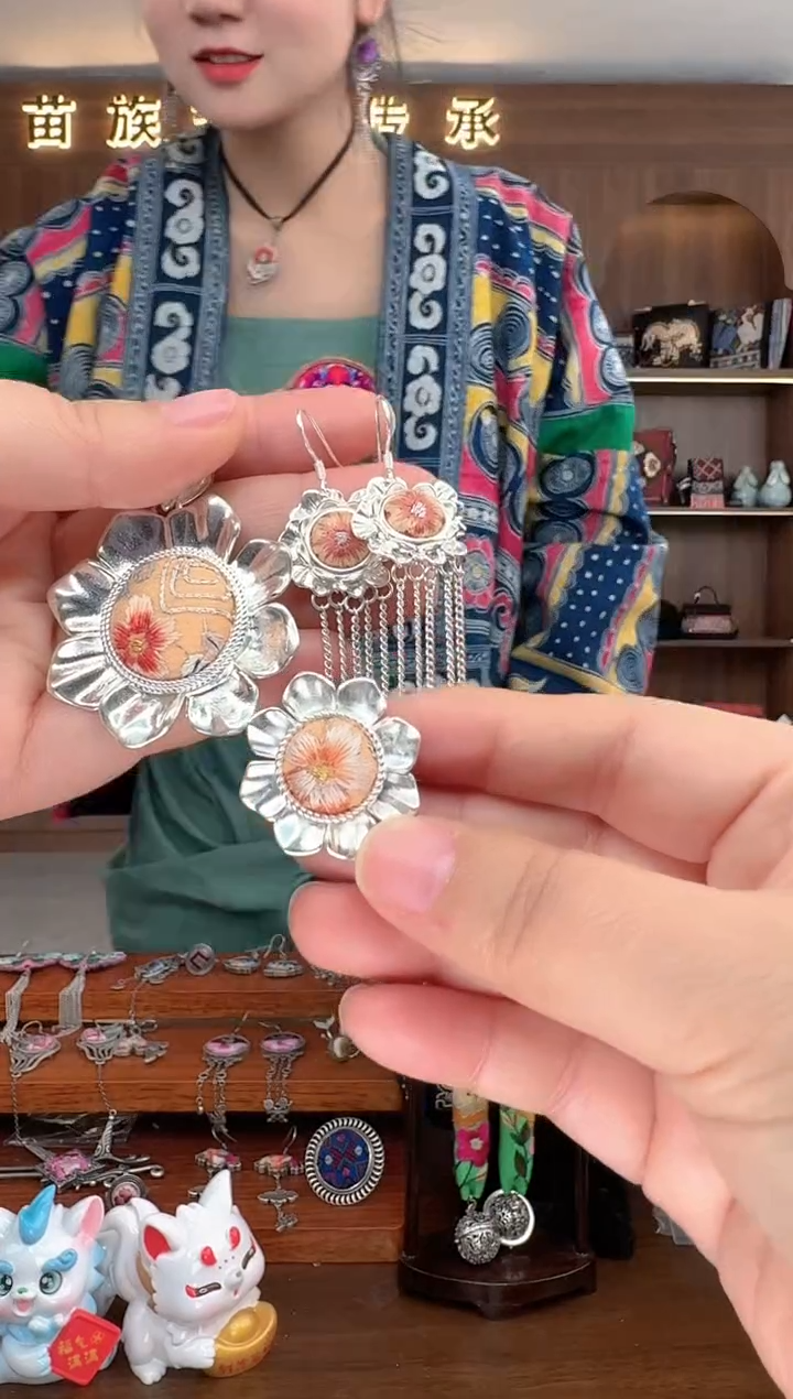 【闪购商品】织绣扶光苗绣传承20