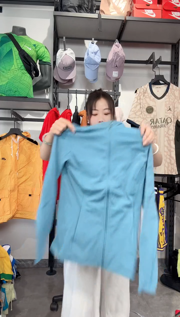 1483   编码 瑕疵款直播间过款为准 尺码M