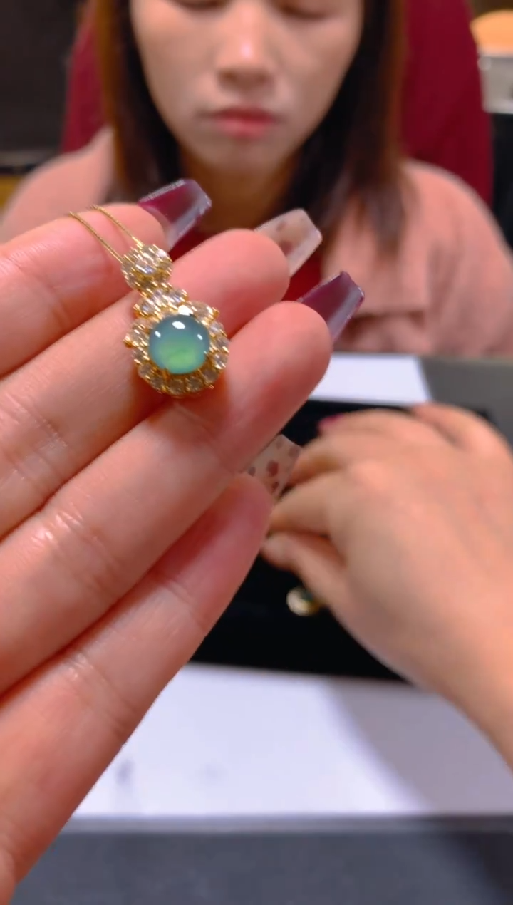 颈饰未镶嵌翡翠多样性发一