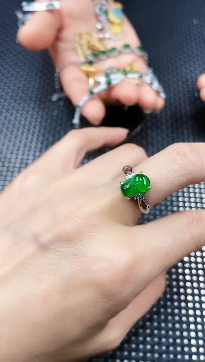【闪购商品】翡翠戒指未镶嵌111111111