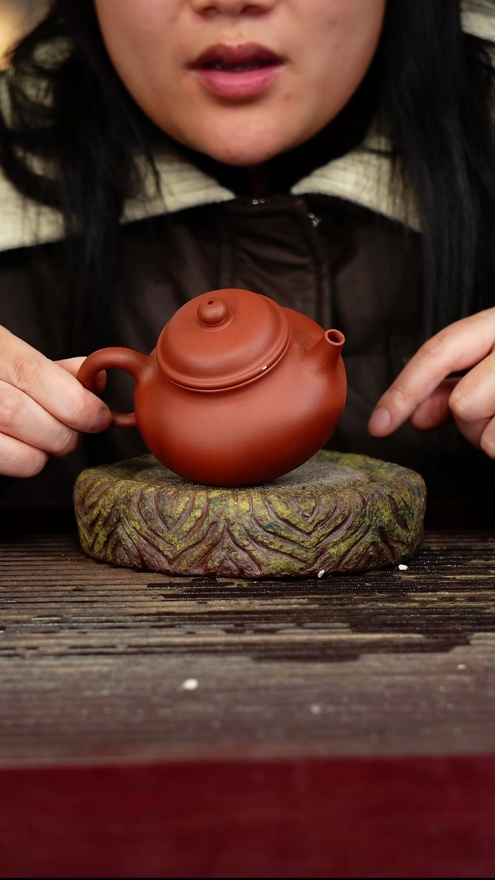 宜兴原矿紫砂壶茶壶宜兴原矿紫砂壶茶壶180C