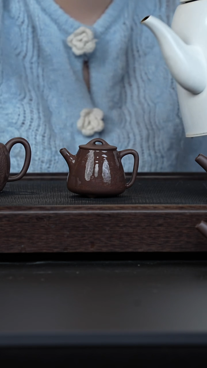 【闪购商品】紫砂茶壶乌泥刻绘小高石瓢