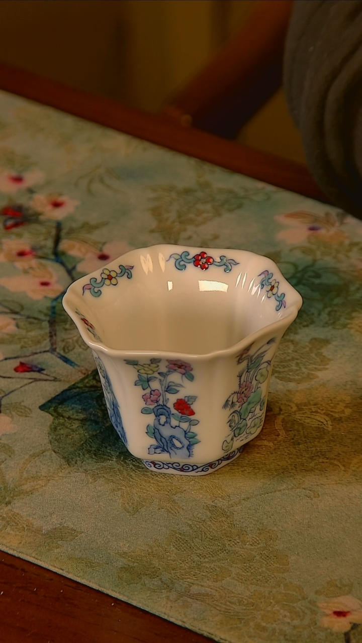 杯手工手绘杯杯很美丽