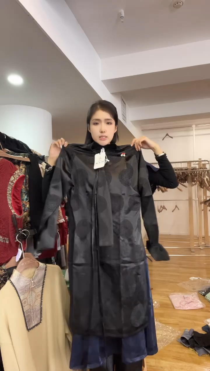 袍子 2X 135斤以里