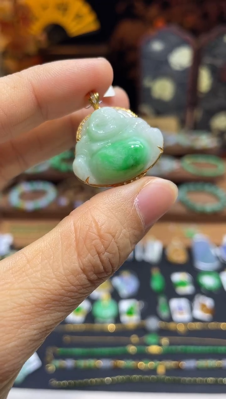 颈饰18K金镶嵌翡翠假一赔三